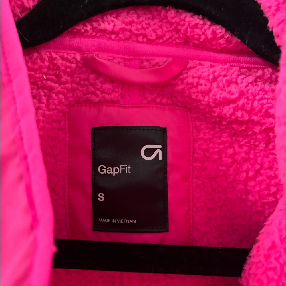 Pink gap fleece